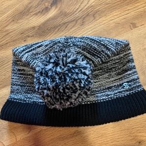 Lululemon toque Merino wool excellent condition,